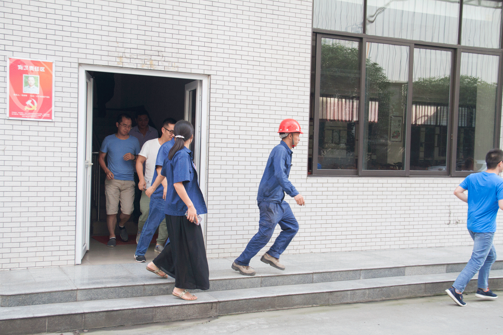 1530786660492644.gif IMG_4477.gif